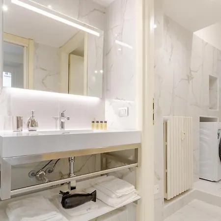 Station 100 Mt * ミラノ