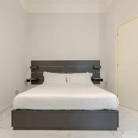 Station 100 Mt Apartment Milan